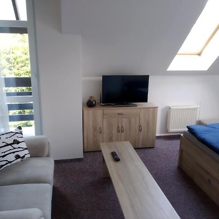 הַרָכוֹב Apartman Violeta מראה חיצוני תמונה