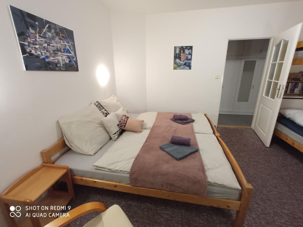 הַרָכוֹב Apartman Violeta מראה חיצוני תמונה