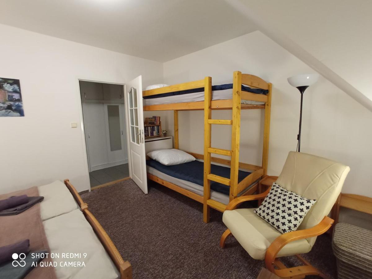 הַרָכוֹב Apartman Violeta מראה חיצוני תמונה