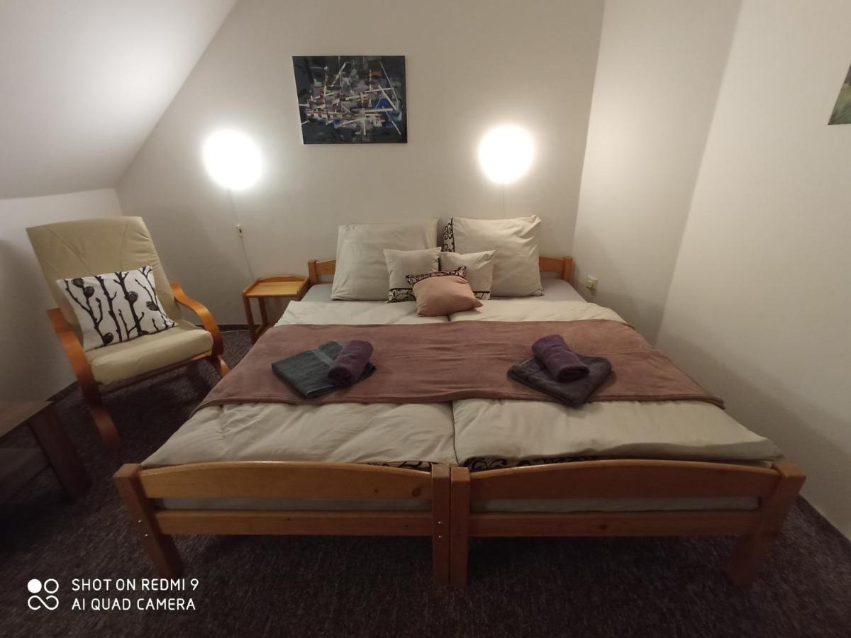 הַרָכוֹב Apartman Violeta מראה חיצוני תמונה
